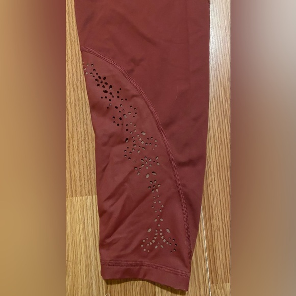 Knockout by Victoria's Secret Sport Workout Leggings in Mauve Pink - Picture 3 of 4